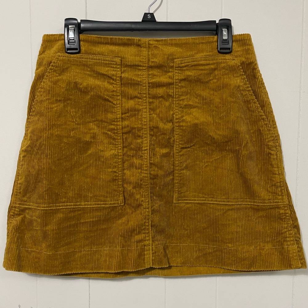 Uniqlo Mustard Yellow Corduroy Skirt with Pockets